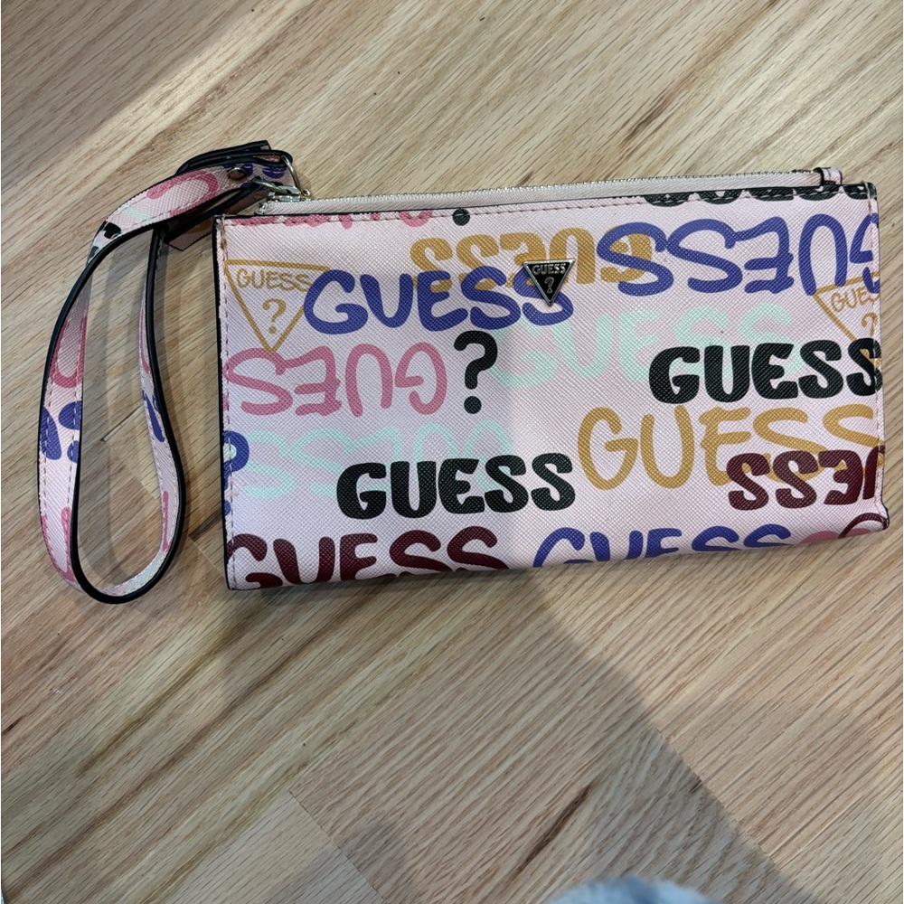 GUESS Wristlet wallet